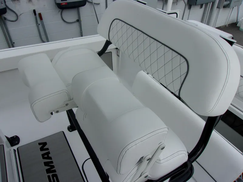 Slide: The Image of Sportsman Masters 227 Bay Boat 2024 - 11