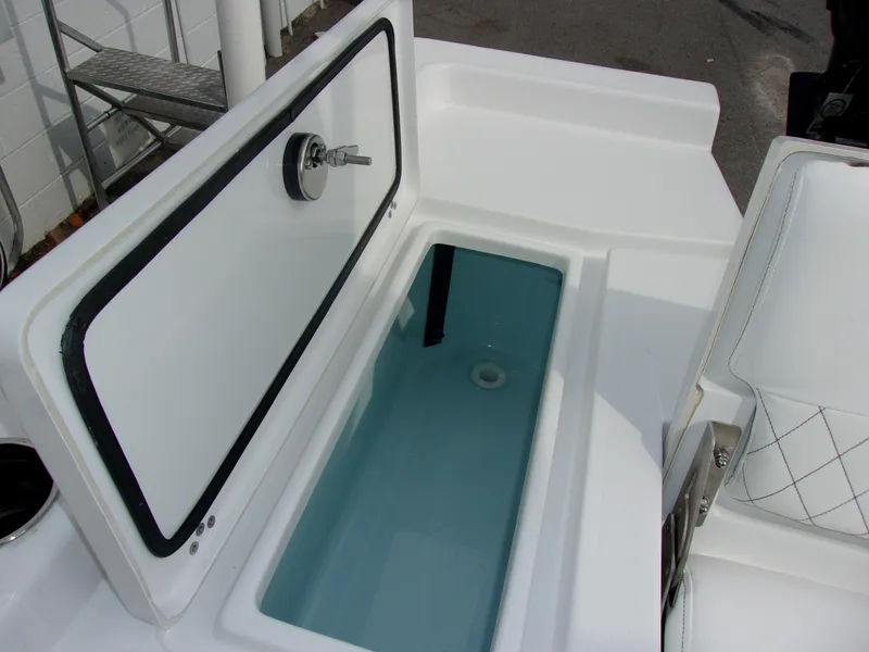 Slide: The Image of Sportsman Masters 227 Bay Boat 2024 - 13