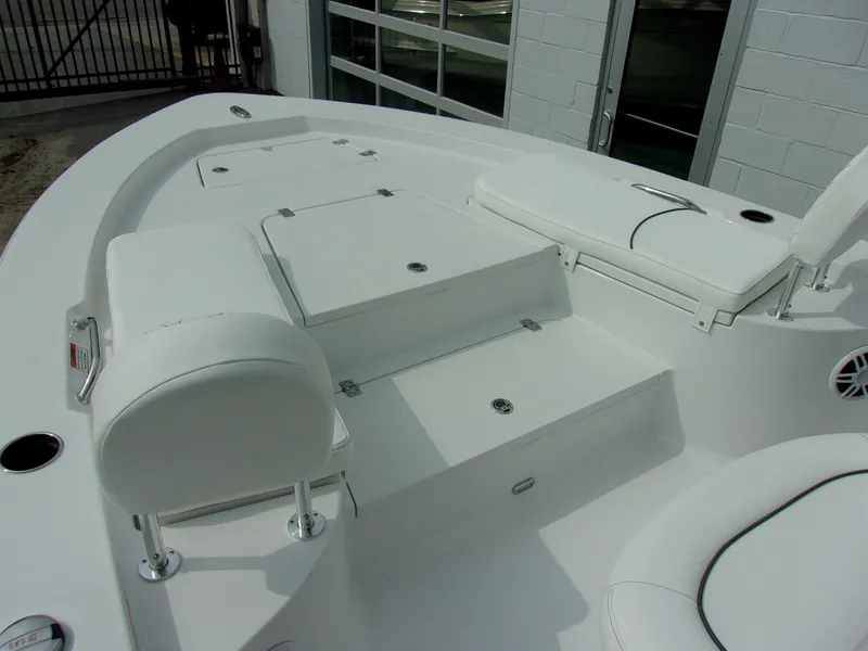 Slide: The Image of Sportsman Masters 227 Bay Boat 2024 - 15