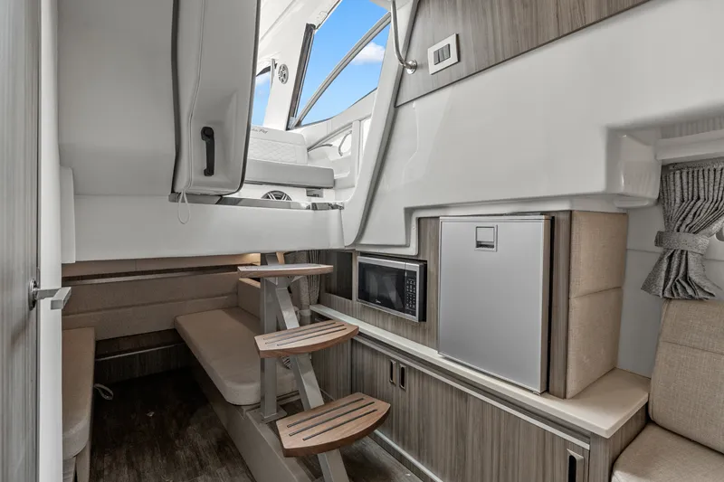 Slide: The Image of Sea Ray Sundancer 320 Outboard 2027 - 25