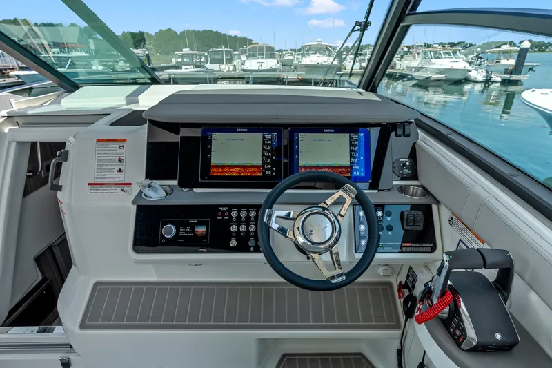 Slide: The Image of Sea Ray Sundancer 320 Outboard 2027 - 19