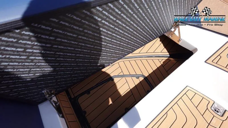 Slide: The Image of Nautique G25 - 17