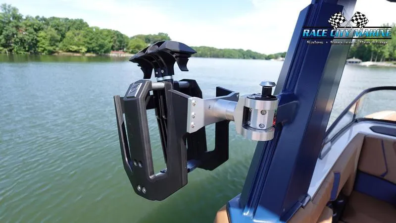 Slide: The Image of Nautique G25 - 26