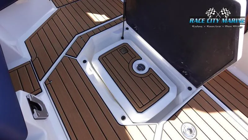 Slide: The Image of Nautique G25 - 34