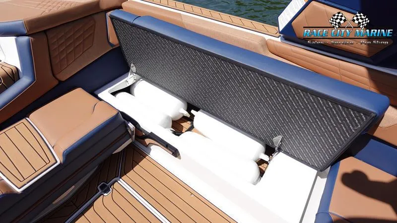 Slide: The Image of Nautique G25 - 50