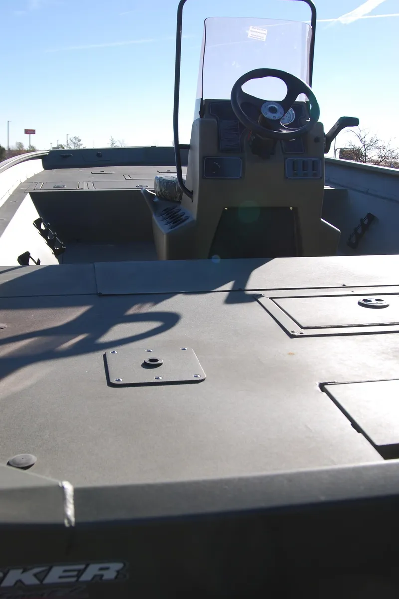 Slide: The Image of 2024 Tracker Grizzly 1860 CC center console fishing boat. - 2