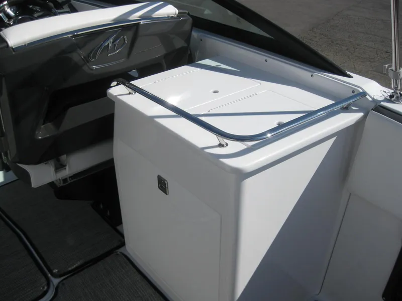 Slide: The Image of Interior of the 2024 Monterey 258SS Super Sport boat. - 14
