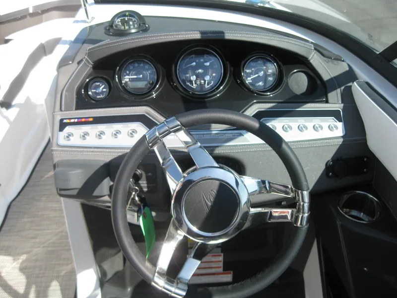 Slide: The Image of Dashboard of 2024 Monterey 258SS Super Sport boat. - 19