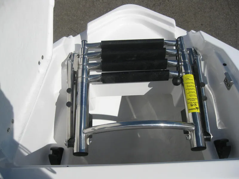 Slide: The Image of 2024 Monterey 258SS Super Sport boat ladder detail. - 24
