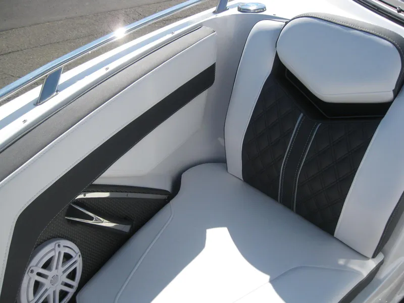 Slide: The Image of Luxurious seating in the 2024 Monterey 258SS Super Sport boat. - 25