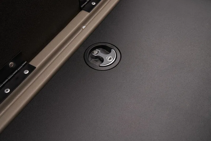 Slide: The Image of Close-up of 2024 Sun Tracker SportFish 22 DLX deck detail. - 49