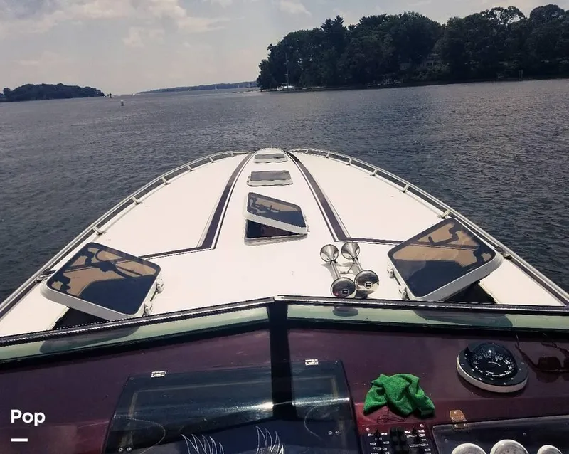 Slide: The Image of 1985 Wellcraft Excalibur Eagle for sale in Severna Park, MD - 14