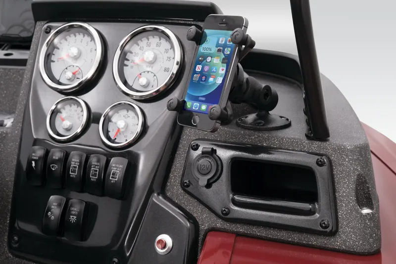 Slide: The Image of Tracker Targa V-18 Combo 2024 - 25