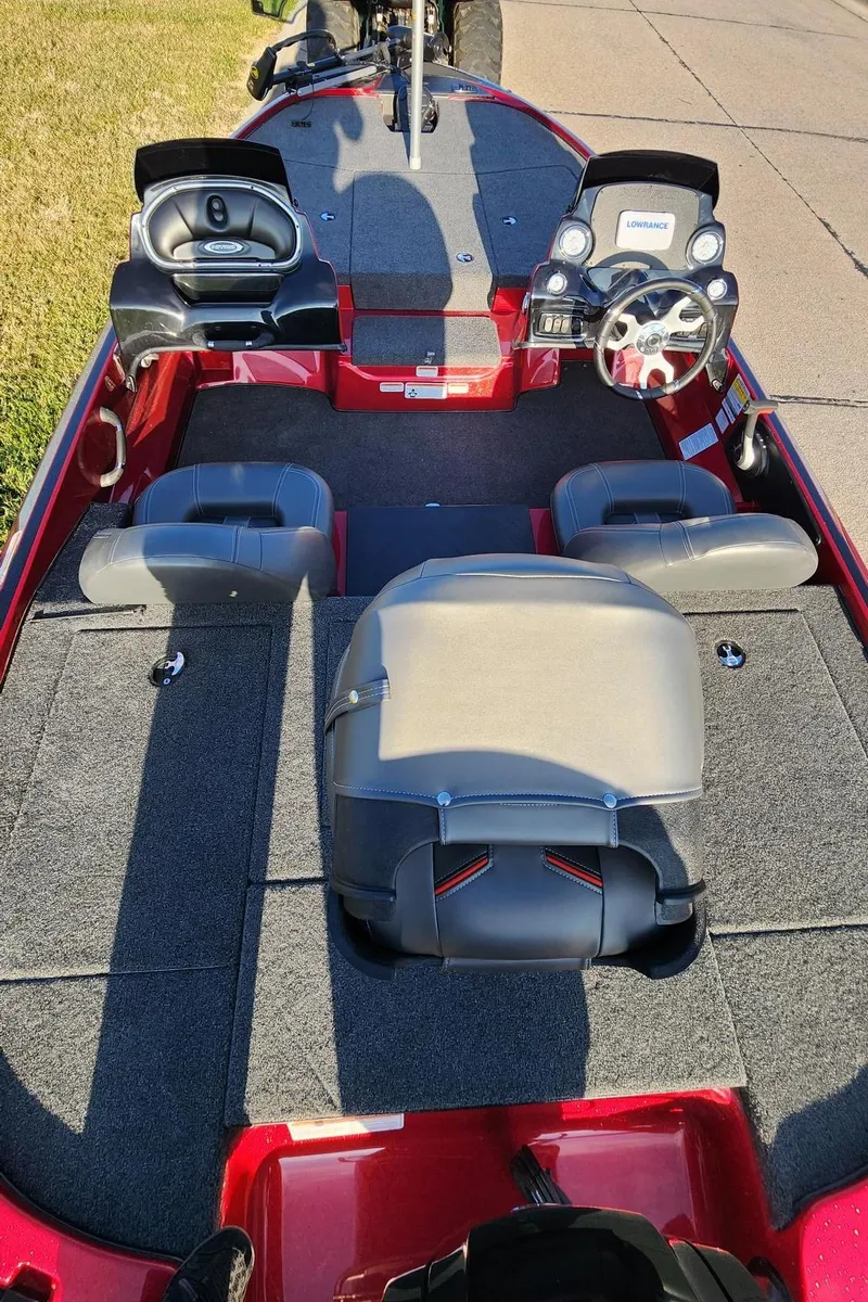 Slide: The Image of 2024 Nitro Z17 boat interior with seating and steering console. - 6