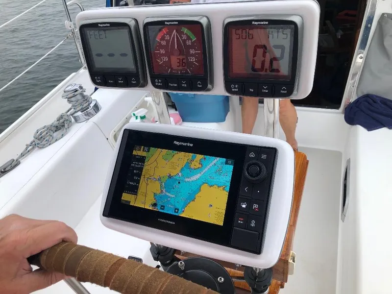 Slide: The Image of Navigation system on Catalina 320 sailboat, year 1998. - 9