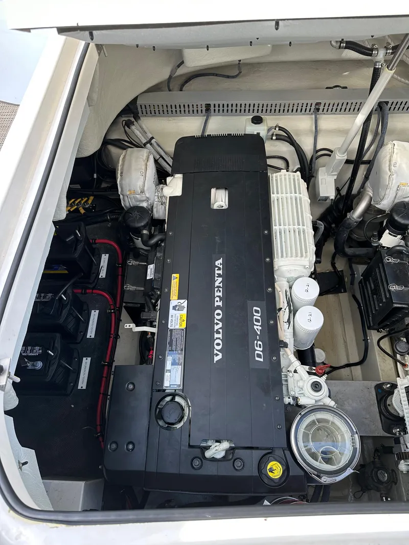 Slide: The Image of Volvo Penta D6-400 engine in a 2015 Cobalt A40 boat. - 31