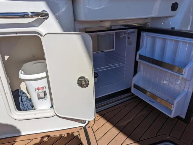 Slide: The Image of Crownline Boats 350 SY 2023 - 20