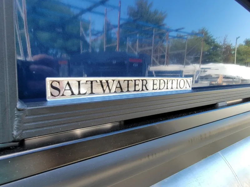 Slide: The Image of 2024 Harris Sunliner 230 Sport Saltwater Edition badge. - 32