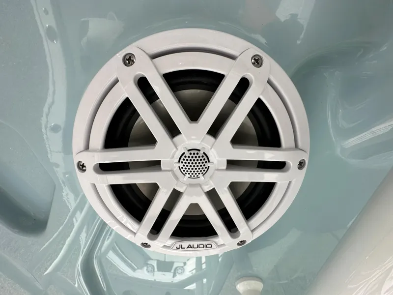 Slide: The Image of Tidewater 210 CC Adventure 2025 - 57