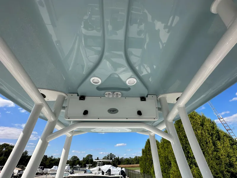 Slide: The Image of Tidewater 210 CC Adventure 2025 - 61