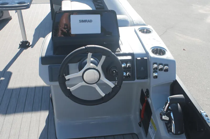 Slide: The Image of Harris Cruiser 250 2024 - 11