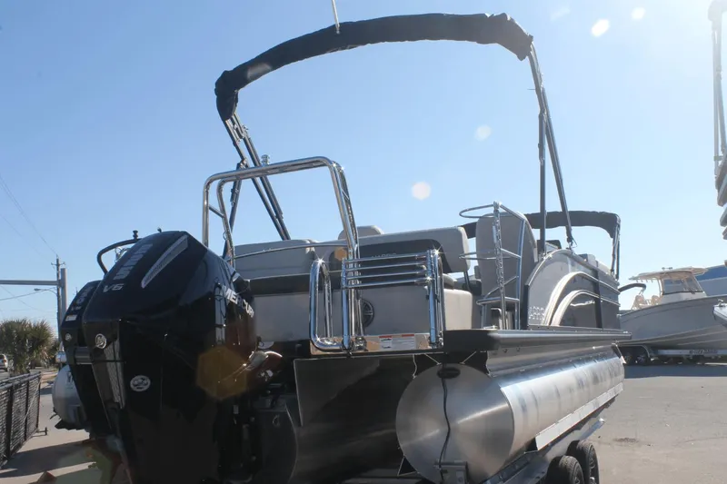 Slide: The Image of Harris Cruiser 250 2024 - 4