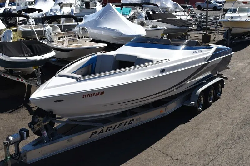 Slide: The Image of Shockwave Boats 29 Magnatude 2020 - 3