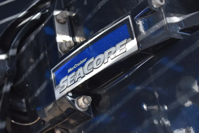 Slide: The Image of Shockwave Boats 29 Magnatude 2020 - 73