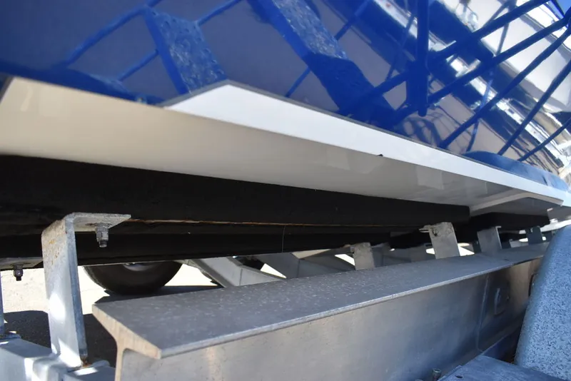 Slide: The Image of Shockwave Boats 29 Magnatude 2020 - 86