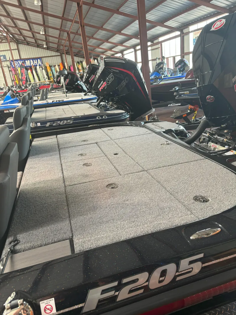 Slide: The Image of Falcon Boats F205 2024 - 12