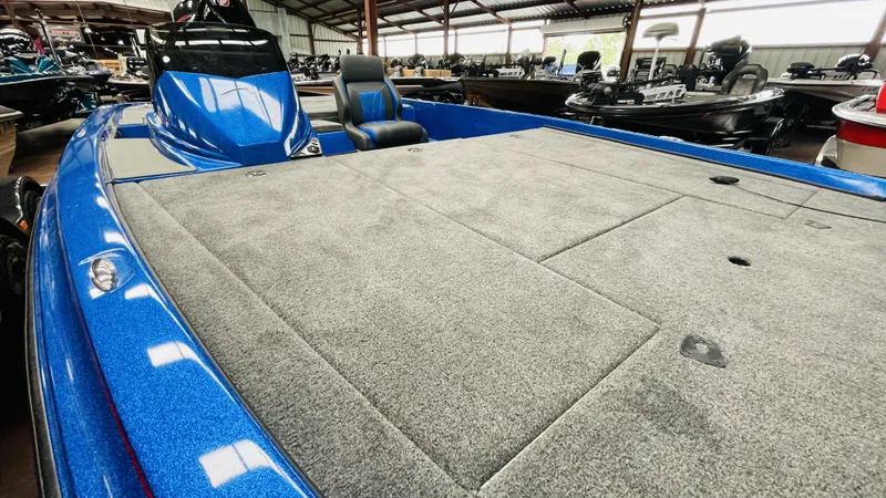 Slide: The Image of Falcon Boats F205 2024 - 17