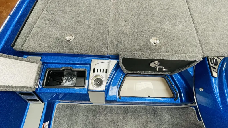 Slide: The Image of Falcon Boats F205 2024 - 22