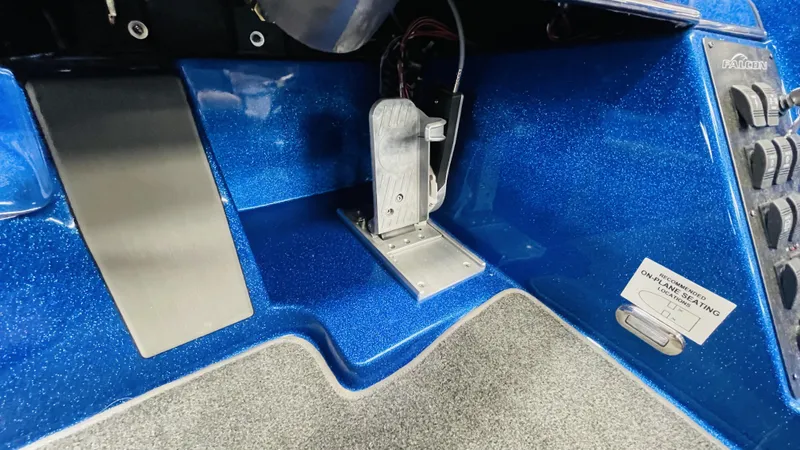 Slide: The Image of Falcon Boats F205 2024 - 9