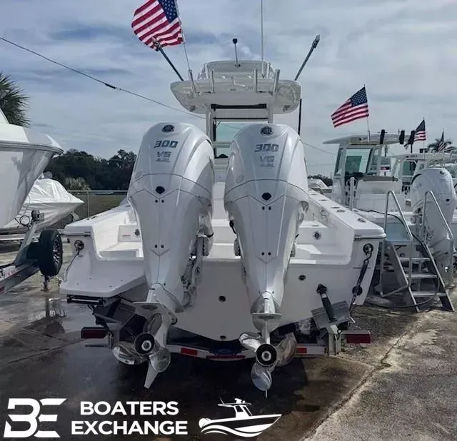 Slide: The Image of Everglades 273 Center Console 2024 - 3