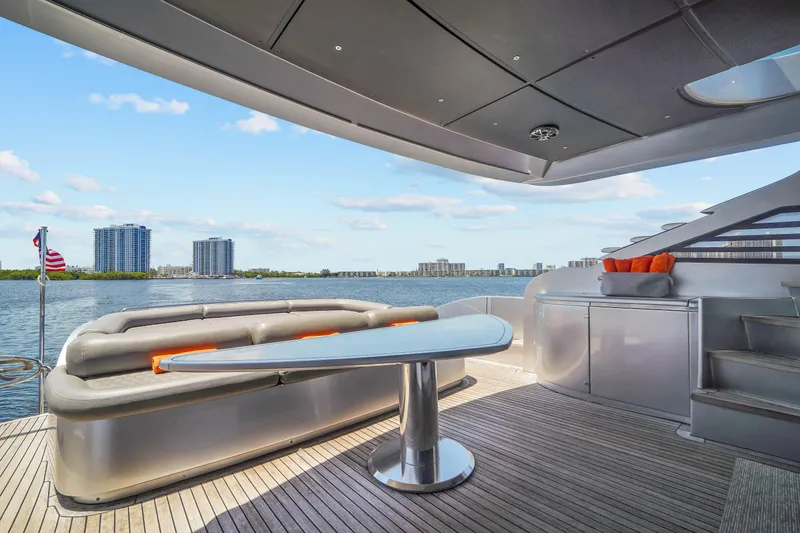 Slide: The Image of Pershing 90 2007 - 69