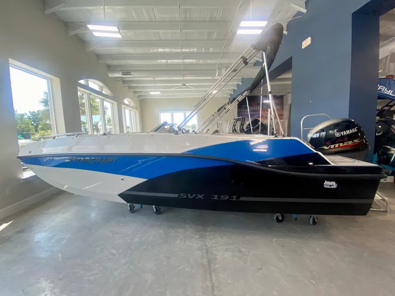 The Image of 2024 Starcraft SVX 191 boat in showroom. - 0