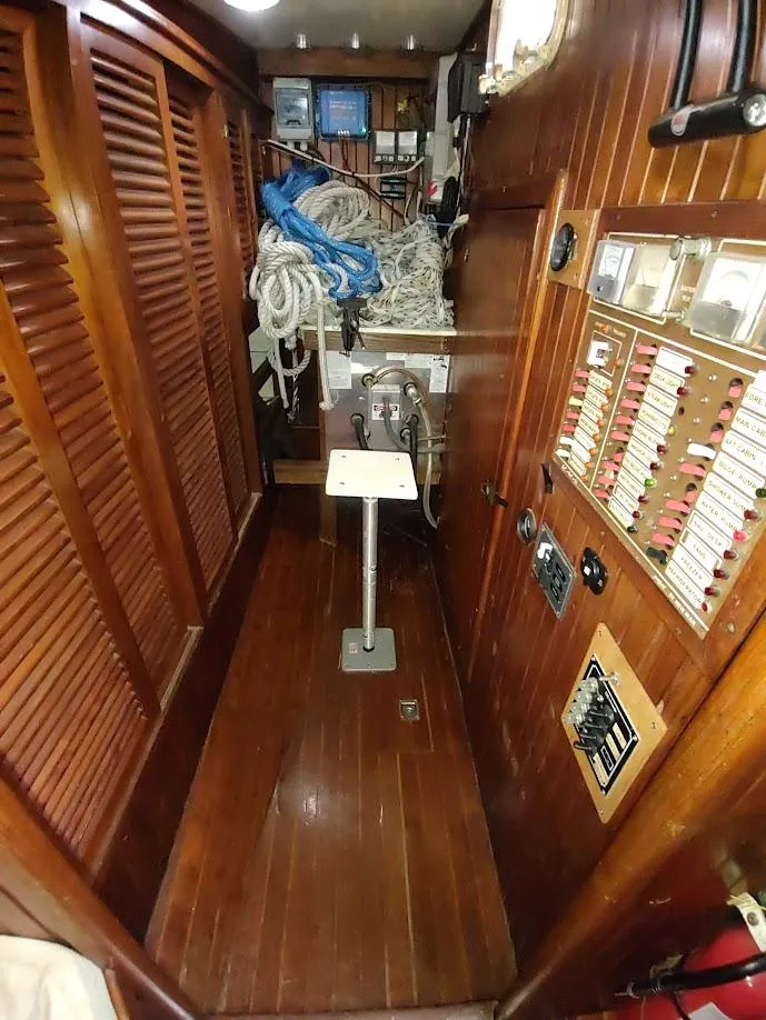 Slide: The Image of Bruce Roberts 450 1981 - 103