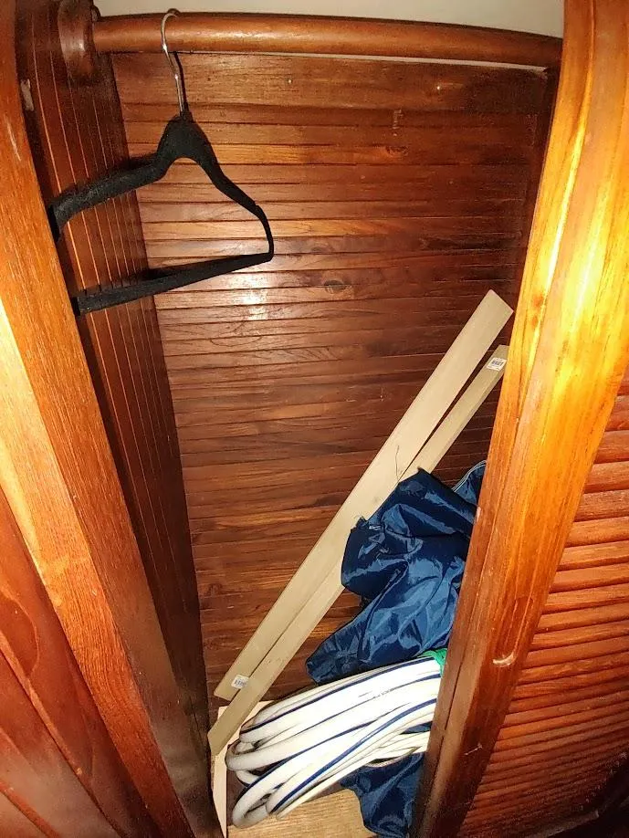 Slide: The Image of Bruce Roberts 450 1981 - 104