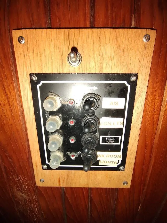 Slide: The Image of Bruce Roberts 450 1981 - 111