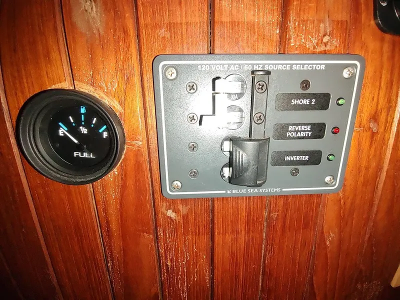 Slide: The Image of Bruce Roberts 450 1981 - 112