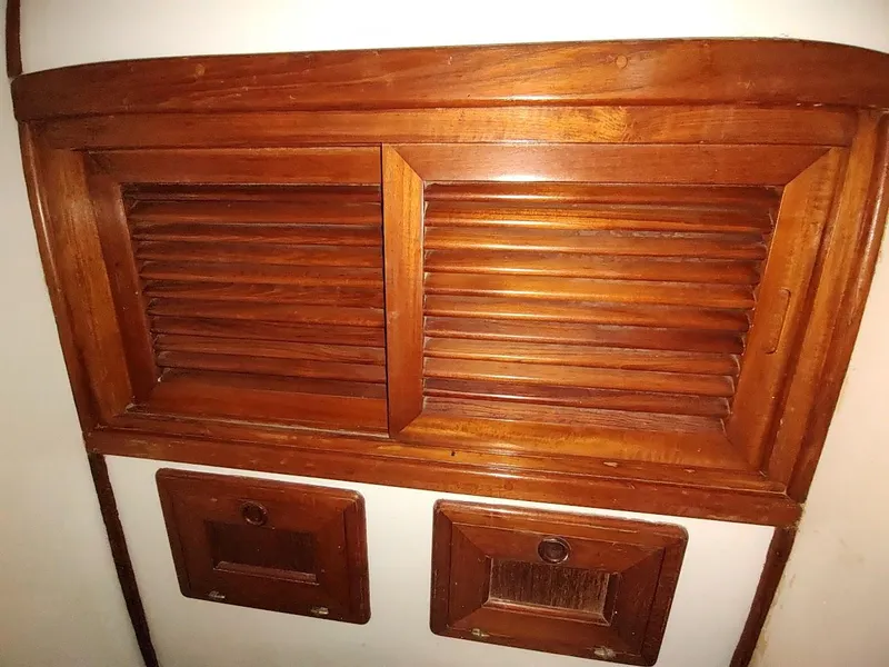 Slide: The Image of Bruce Roberts 450 1981 - 127