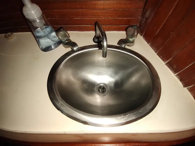 Slide: The Image of Bruce Roberts 450 1981 - 134