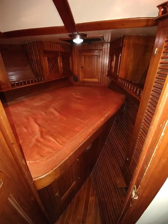 Slide: The Image of Bruce Roberts 450 1981 - 138