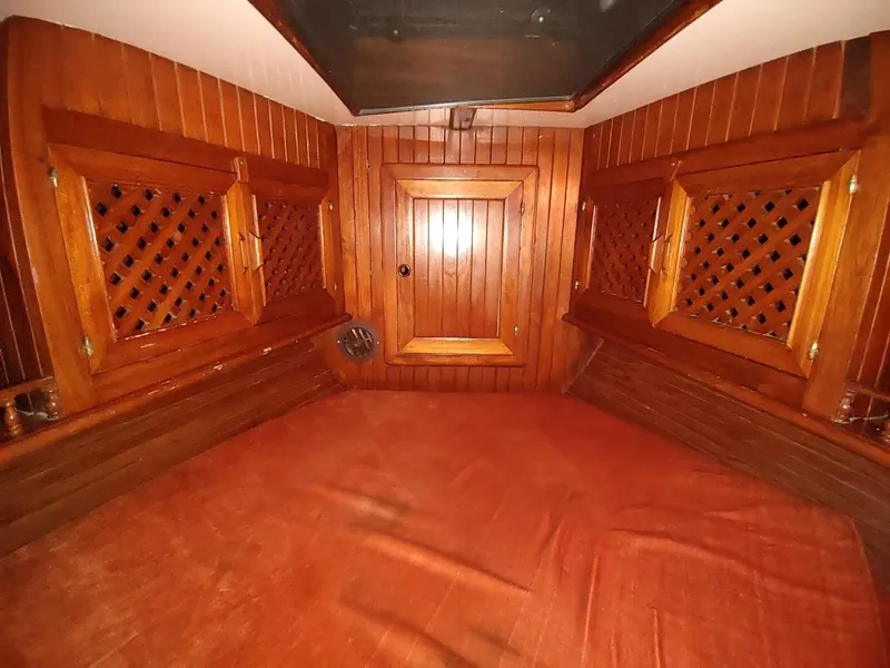 Slide: The Image of Bruce Roberts 450 1981 - 139