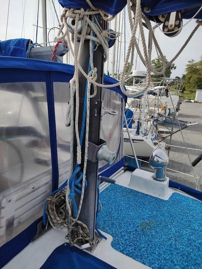 Slide: The Image of Sailboat deck with ropes and winch, Bruce Roberts 450, 1981 model. - 36