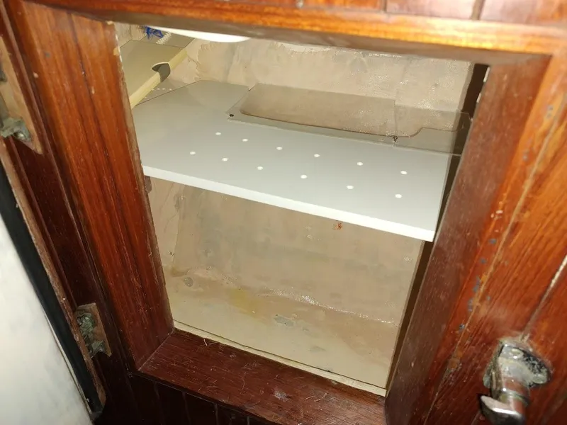 Slide: The Image of Bruce Roberts 450 1981 - 75