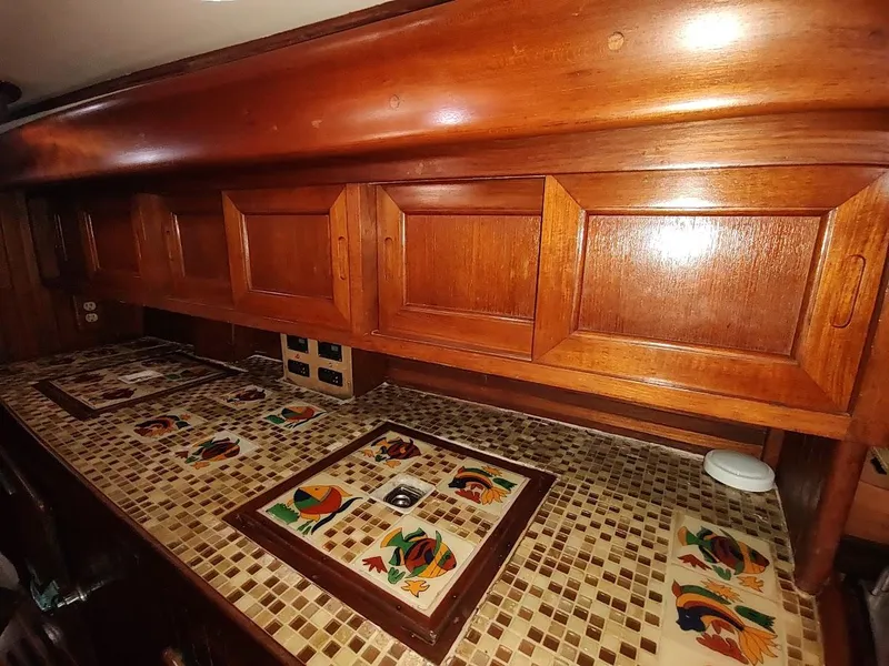 Slide: The Image of Bruce Roberts 450 1981 - 76