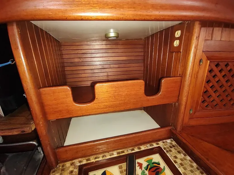 Slide: The Image of Bruce Roberts 450 1981 - 77