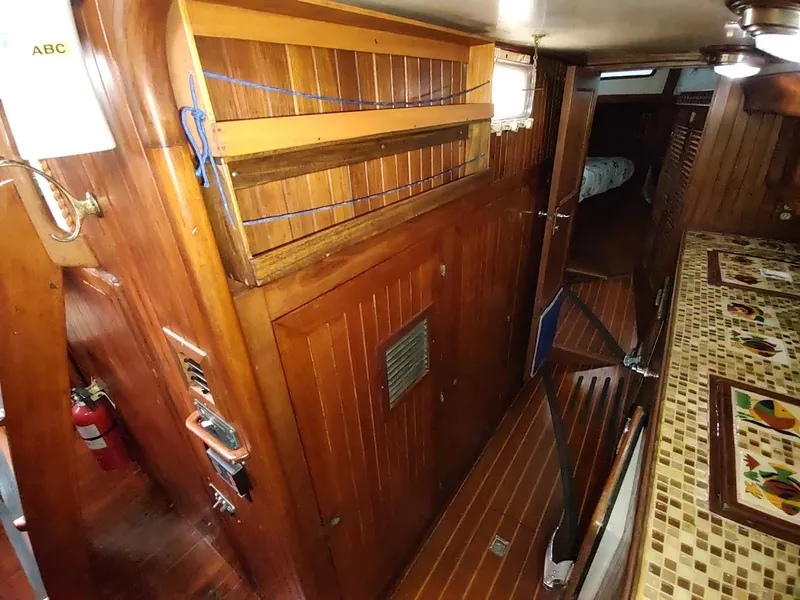 Slide: The Image of Bruce Roberts 450 1981 - 79