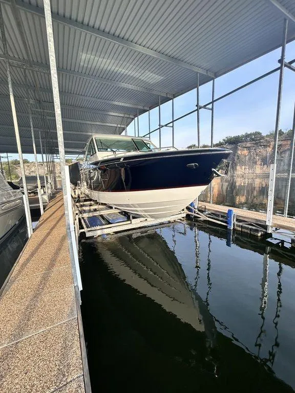 Slide: The Image of Formula 380 Super Sport Crossover 2021 - 63